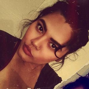 Meet your Posher, Marie